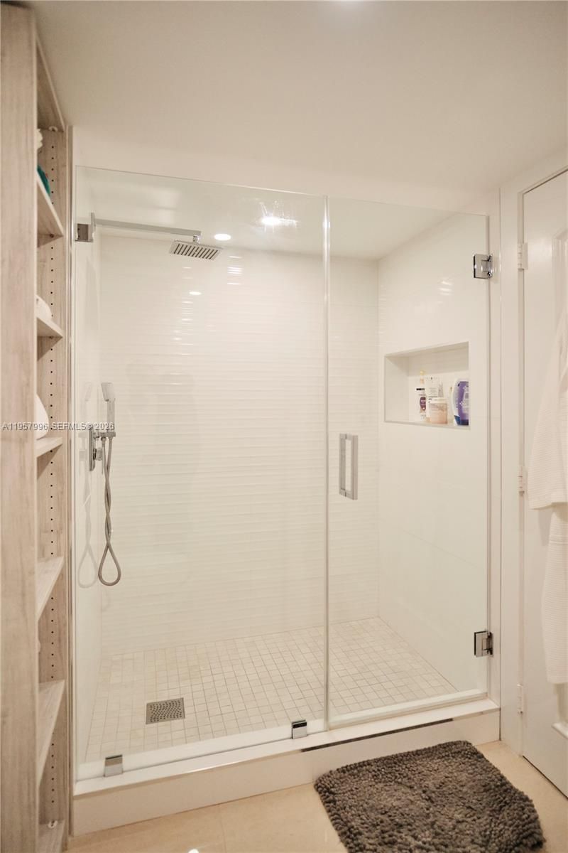 520 Brickell Key Dr, Unit A1904, Miami, FL 33131 Photo