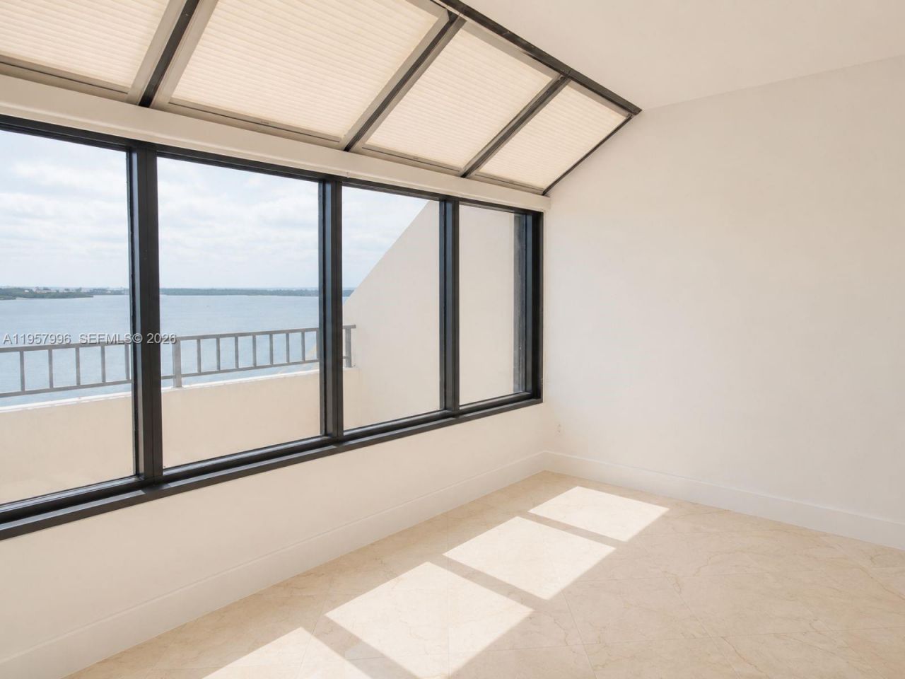 520 Brickell Key Dr, Unit A1904, Miami, FL 33131 Photo