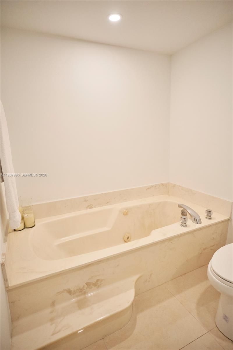 520 Brickell Key Dr, Unit A1904, Miami, FL 33131 Photo