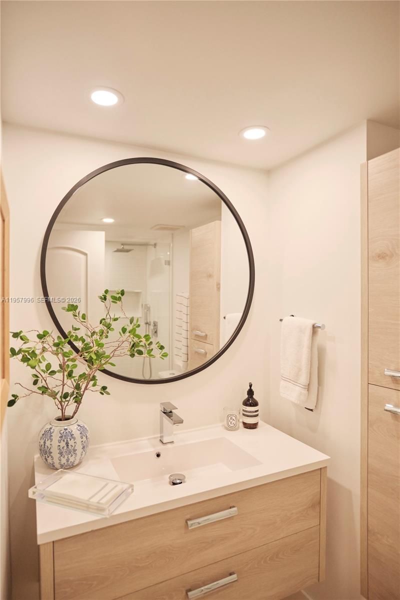520 Brickell Key Dr, Unit A1904, Miami, FL 33131 Photo