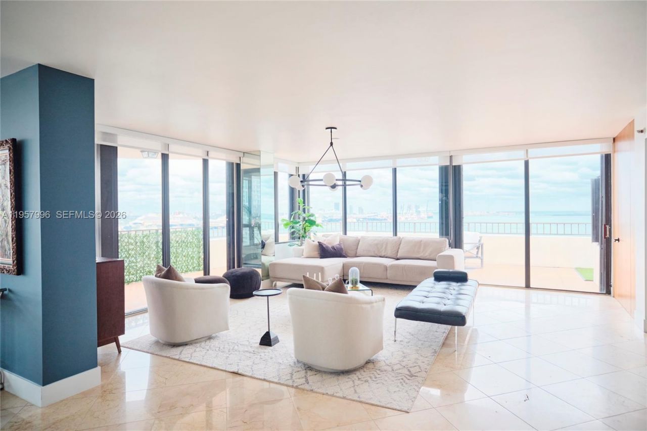 520 Brickell Key Dr, Unit A1904, Miami, FL 33131 Photo