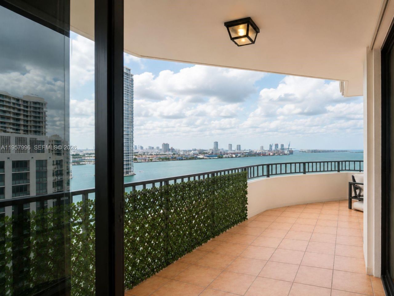 520 Brickell Key Dr, Unit A1904, Miami, FL 33131 Photo