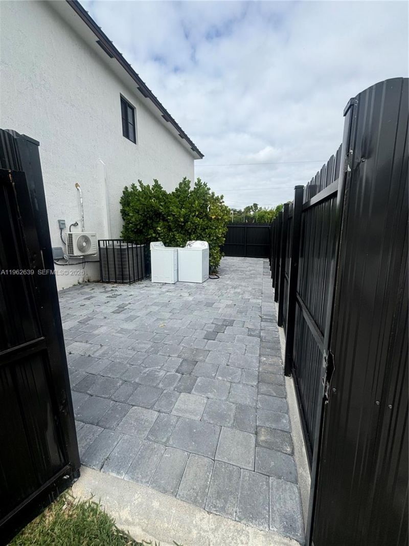 11855 SW 227th St , Miami, FL 33170 Photo