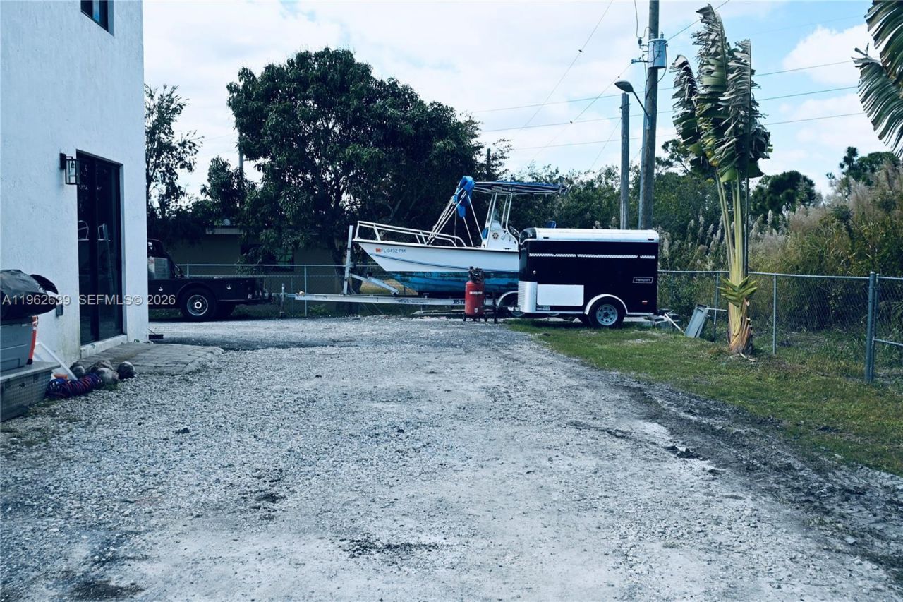 11855 SW 227th St , Miami, FL 33170 Photo