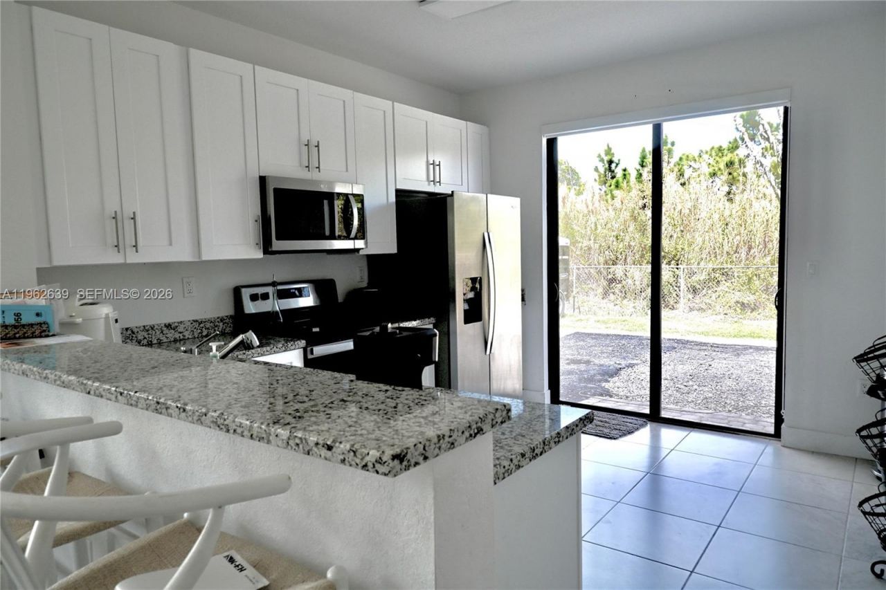 11855 SW 227th St , Miami, FL 33170 Photo