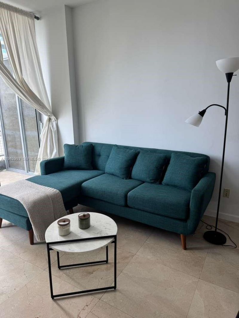 690 SW 1st Ct , Unit 1506, Miami, FL 33130 Photo