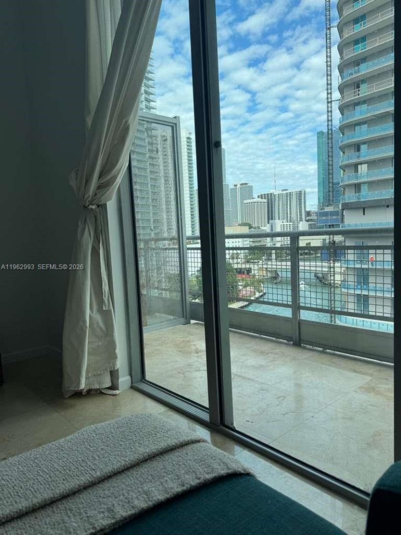 690 SW 1st Ct , Unit 1506, Miami, FL 33130 Photo