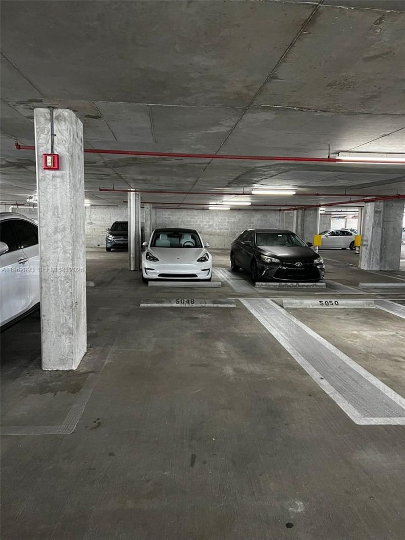 690 SW 1st Ct , Unit 1506, Miami, FL 33130 Photo