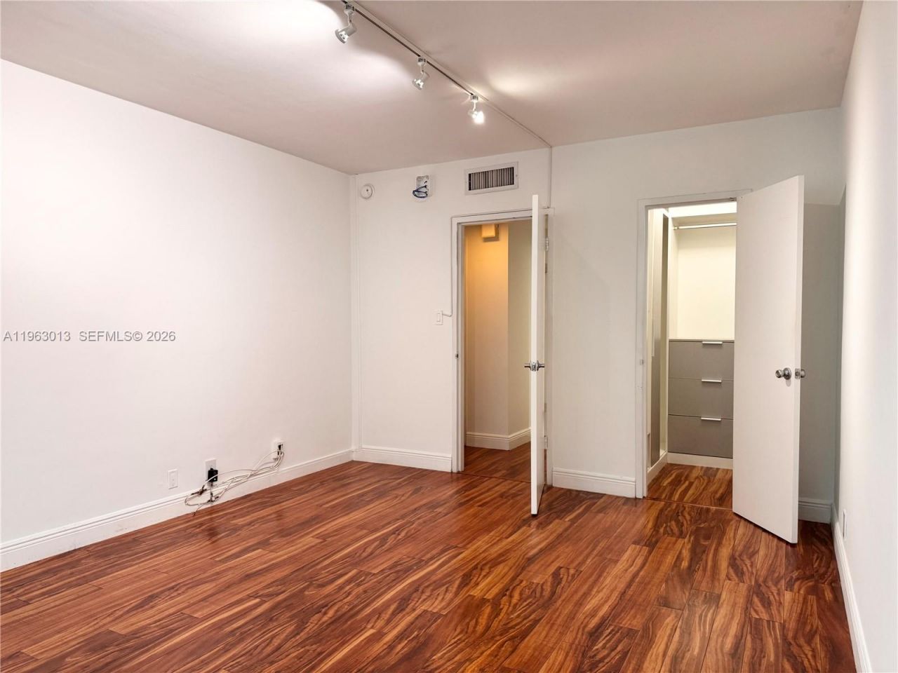 1200 West Ave, Unit 1418, Miami Beach, FL 33139 Photo