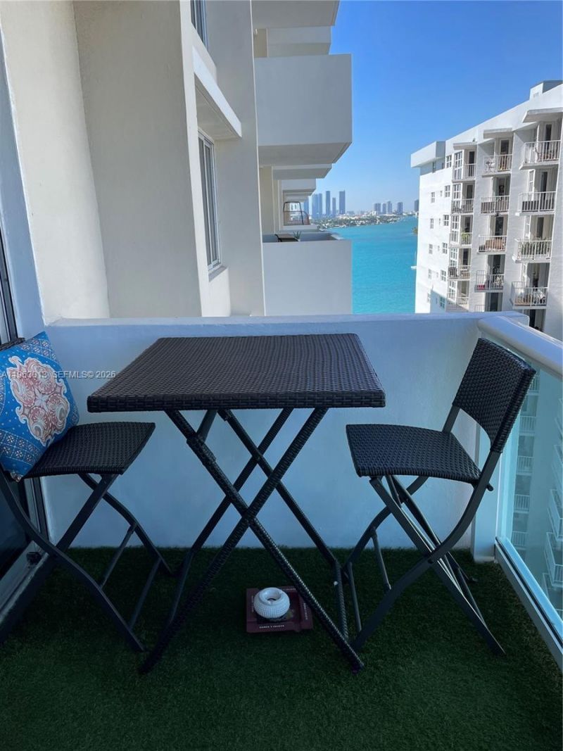 1200 West Ave, Unit 1418, Miami Beach, FL 33139 Photo