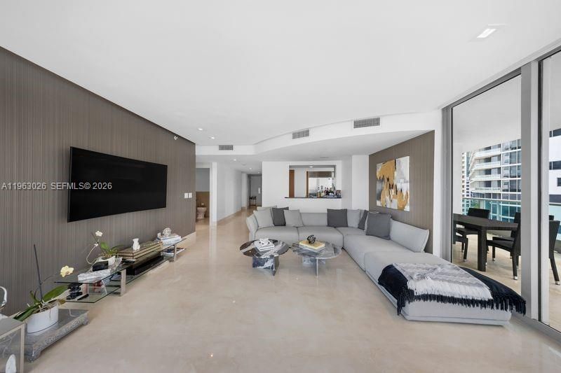 1331 Brickell Bay Dr, Unit 1602, Miami, FL 33131 Photo