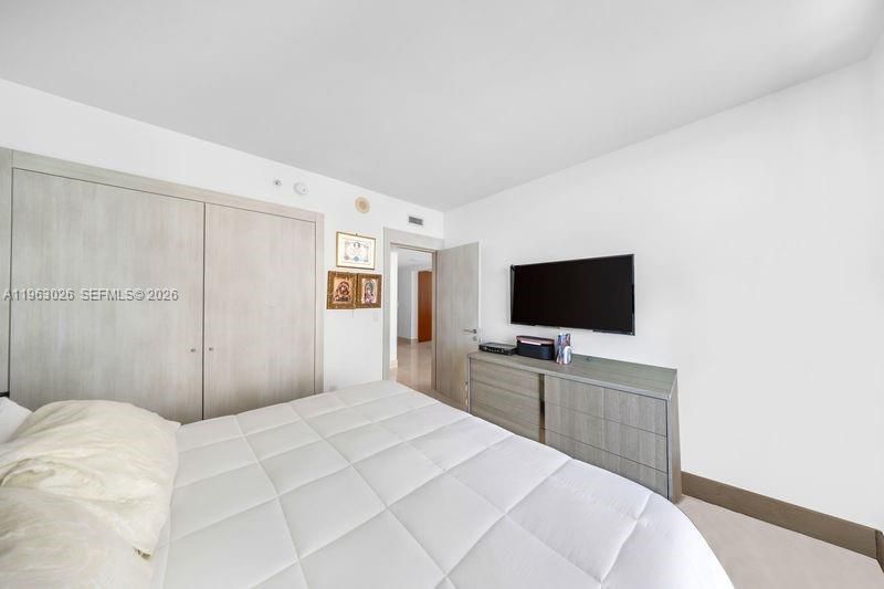 1331 Brickell Bay Dr, Unit 1602, Miami, FL 33131 Photo