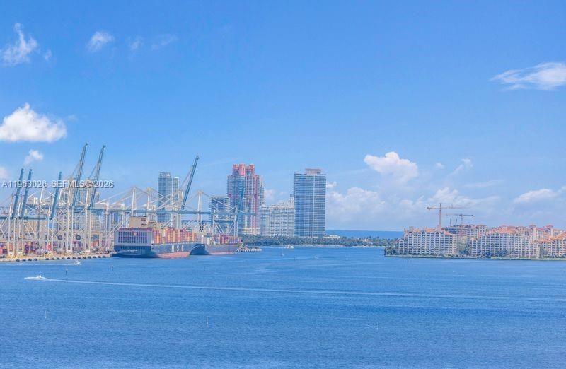 1331 Brickell Bay Dr, Unit 1602, Miami, FL 33131 Photo