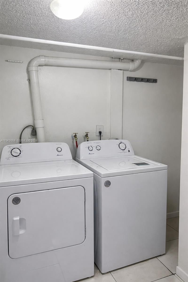 9351 Fontainebleau Blvd , Unit B312, Miami, FL 33172 Photo