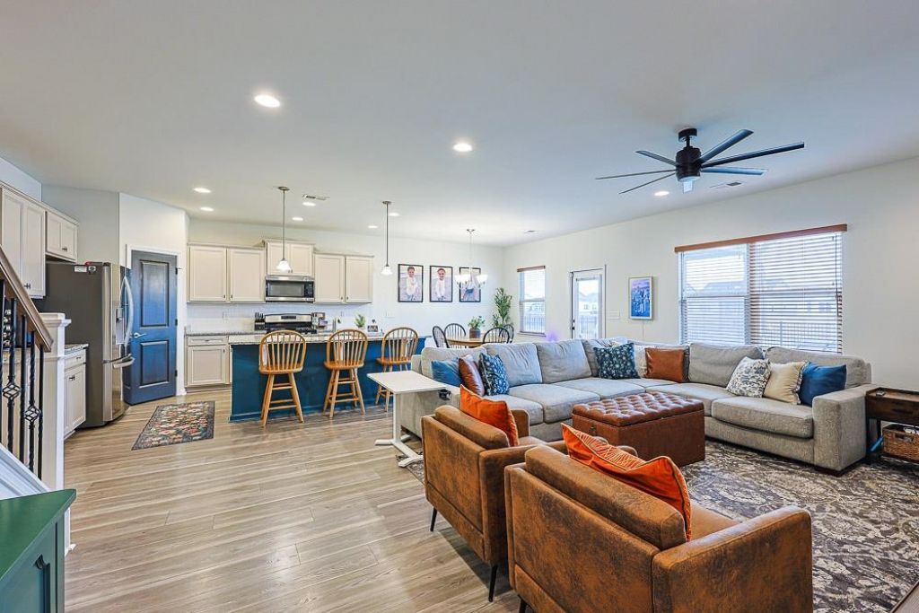 4016 Janus Dr. Photo 5