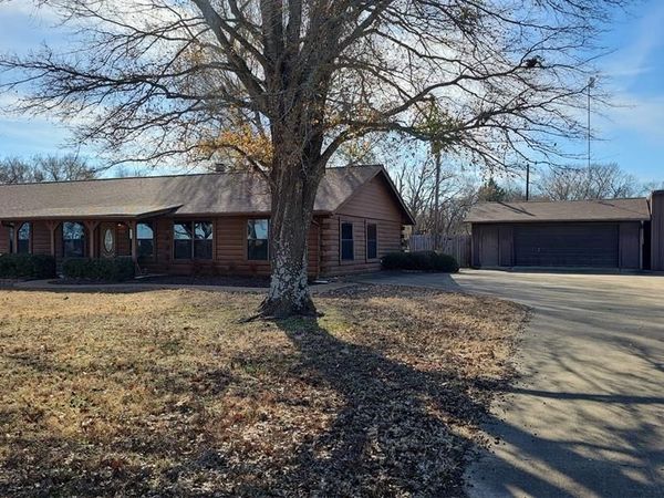 7942 Fm 859, Edgewood, TX 75117