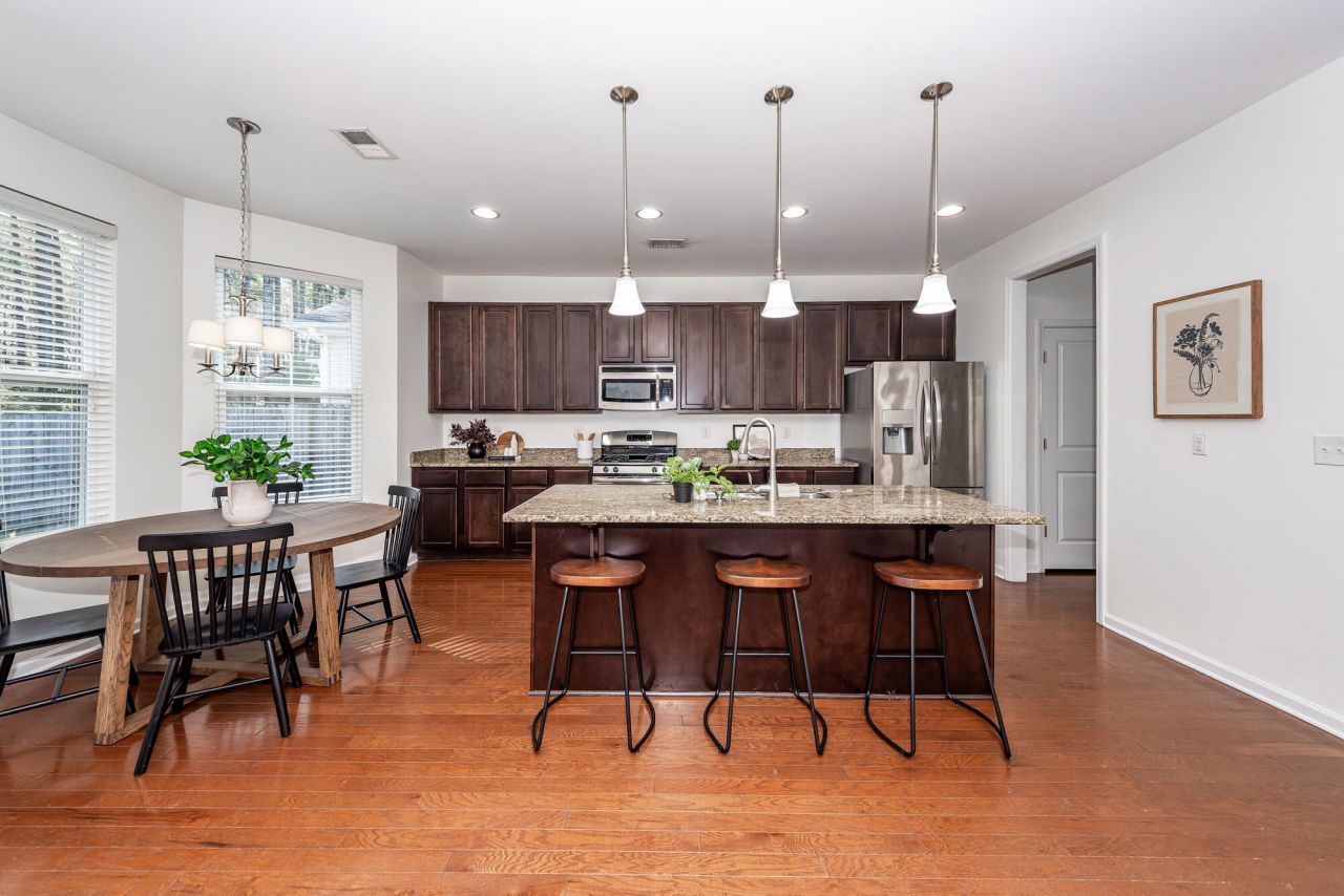 127 Glenspring Drive Photo 13