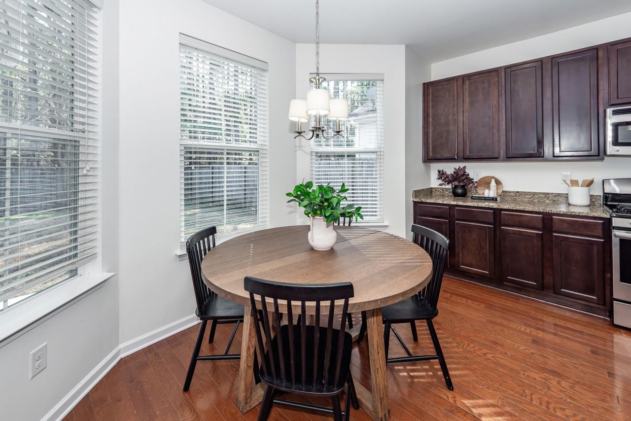 127 Glenspring Drive Photo 14