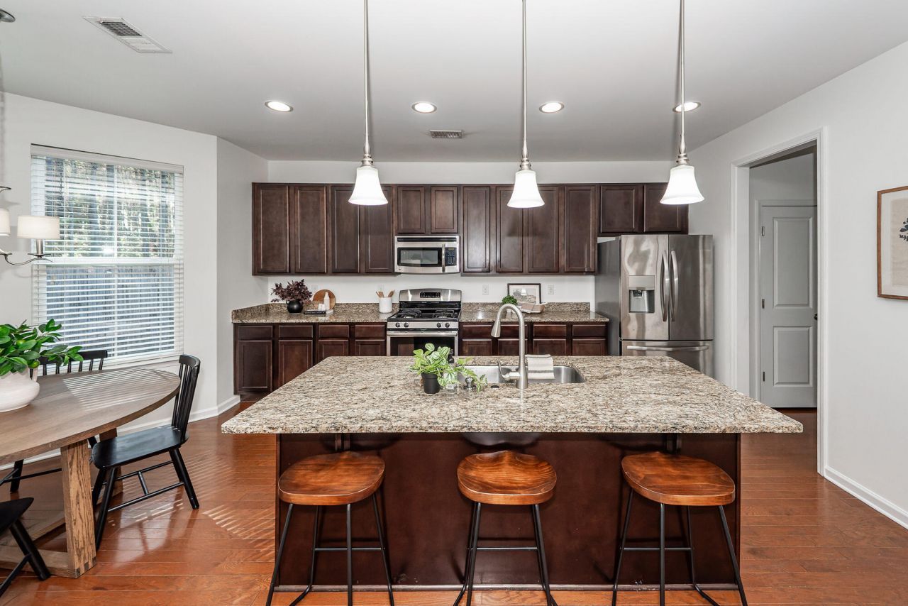 127 Glenspring Drive Photo 16