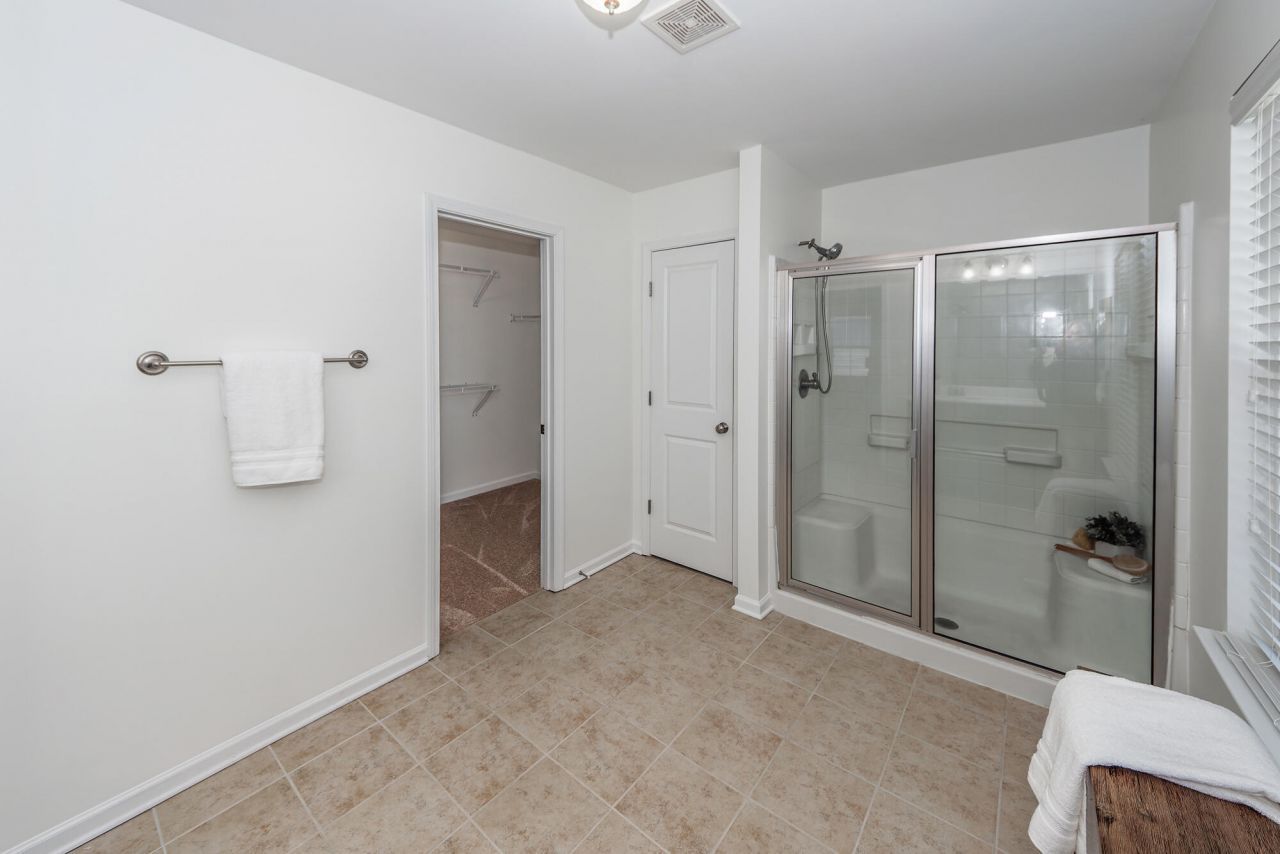 127 Glenspring Drive Photo 28