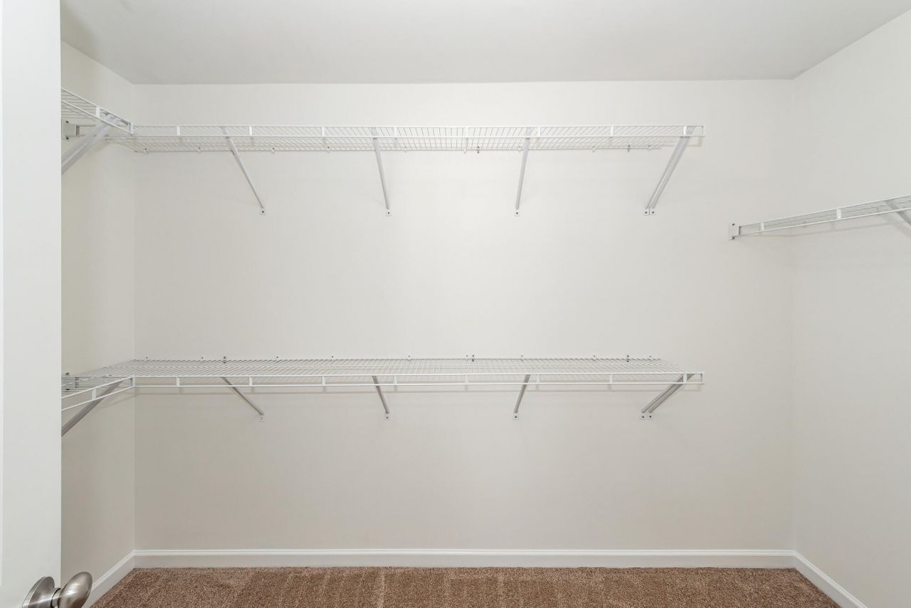 127 Glenspring Drive Photo 29