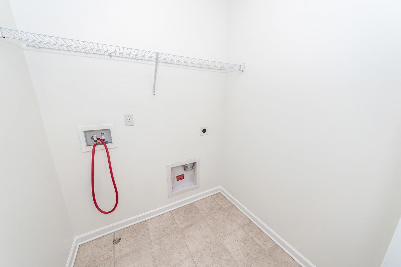 127 Glenspring Drive Photo 35