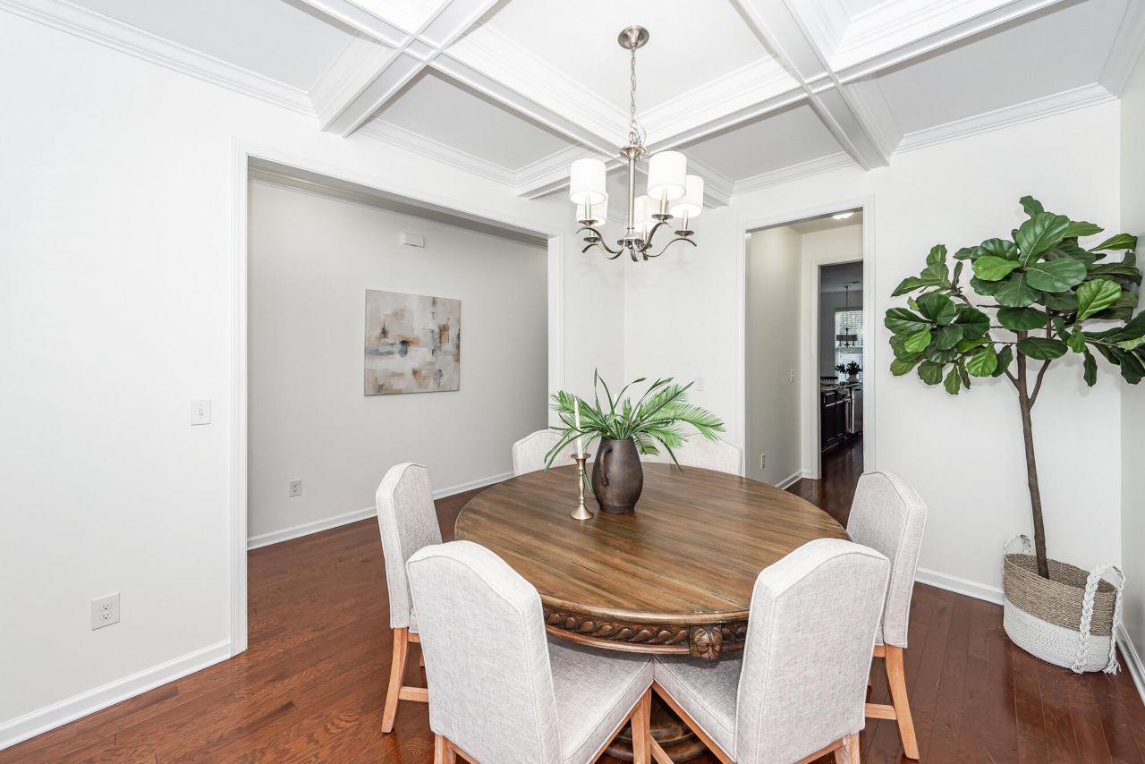 127 Glenspring Drive Photo 6