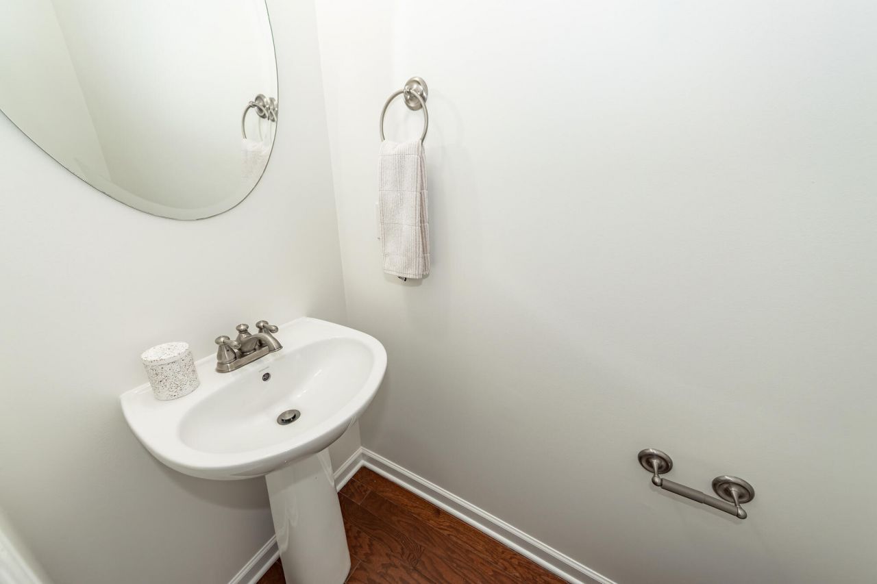 127 Glenspring Drive Photo 7