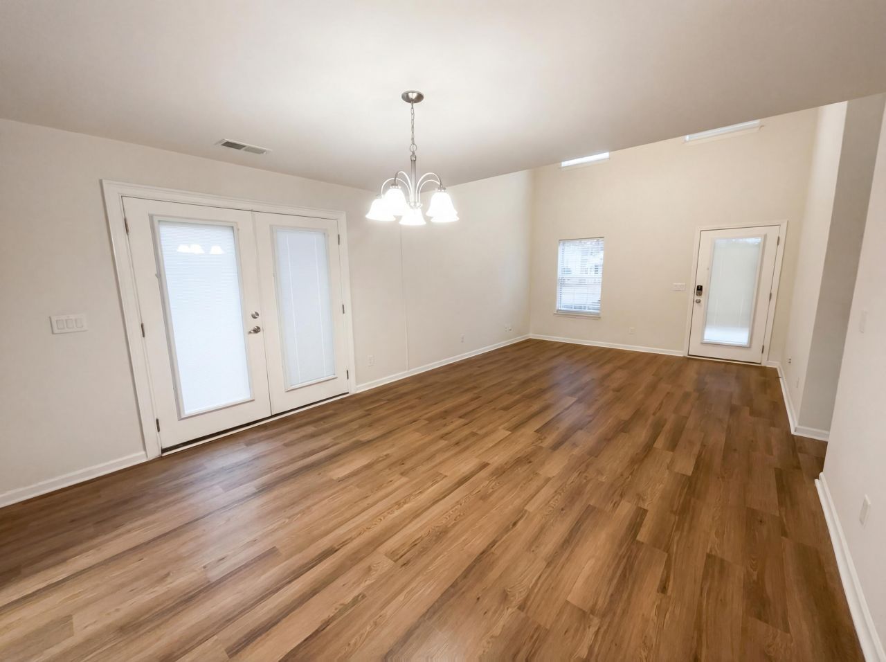 4860 Hearthside Drive Photo 14