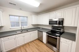 4860 Hearthside Drive photo 4