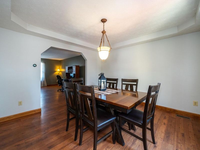 825 Chaucer Lane, Tipp City, OH 45371 Photo 12