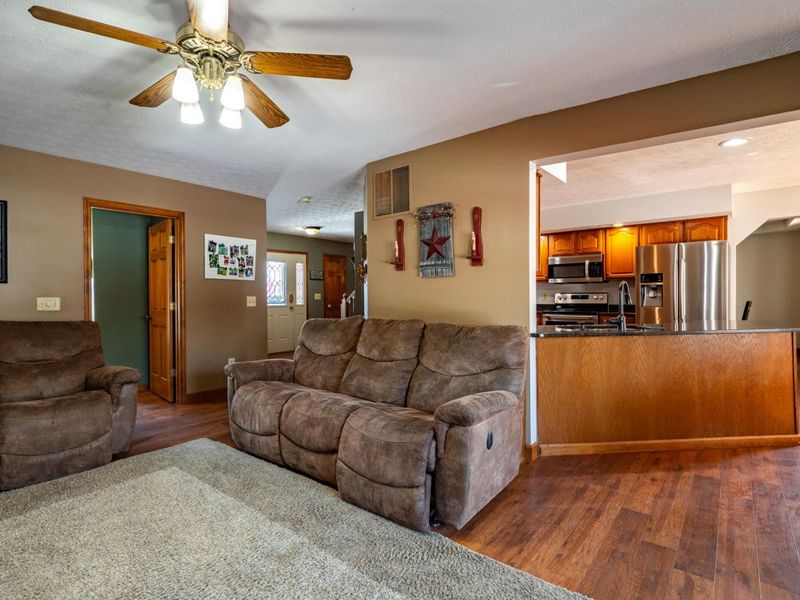 825 Chaucer Lane, Tipp City, OH 45371 Photo 27