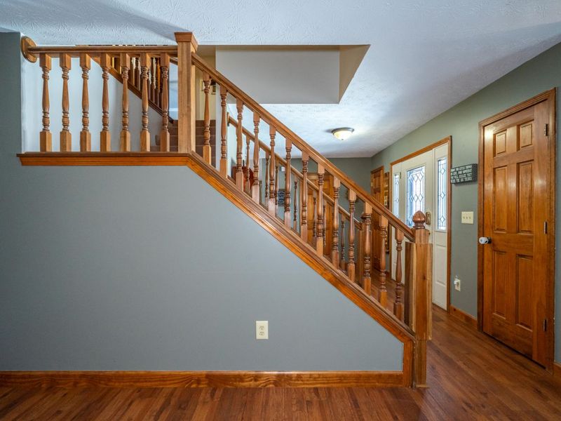 825 Chaucer Lane, Tipp City, OH 45371 Photo 9