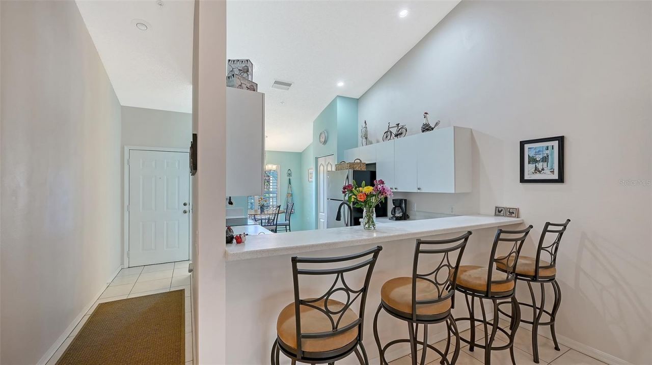 4655 Tower Hill Lane, Unit 2422, Sarasota, FL 34238 Photo