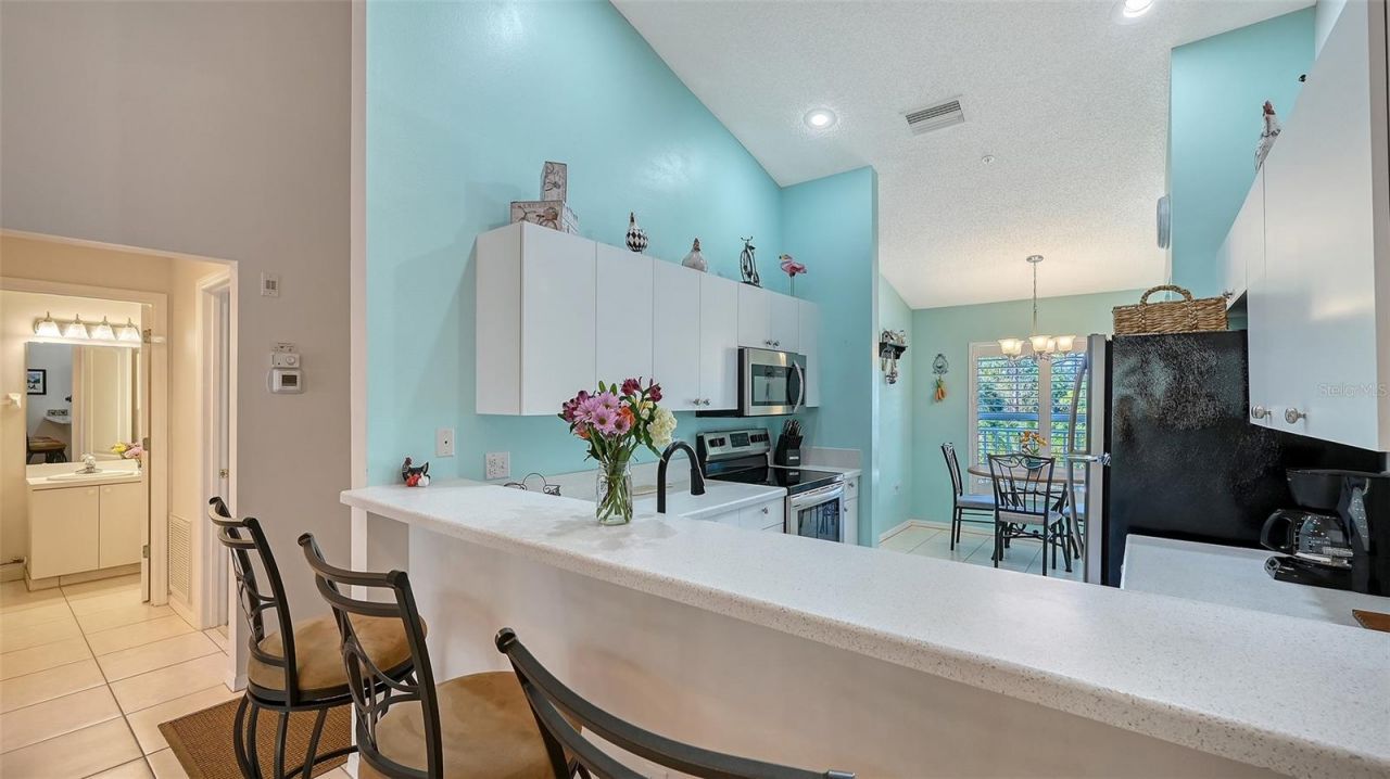 4655 Tower Hill Lane, Unit 2422, Sarasota, FL 34238 Photo