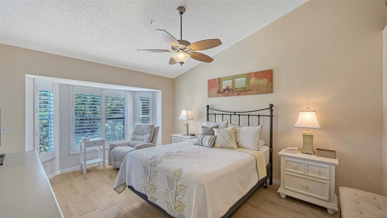 4655 Tower Hill Lane, Unit 2422, Sarasota, FL 34238 Photo