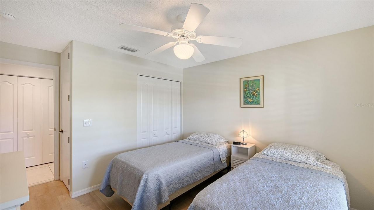 4655 Tower Hill Lane, Unit 2422, Sarasota, FL 34238 Photo