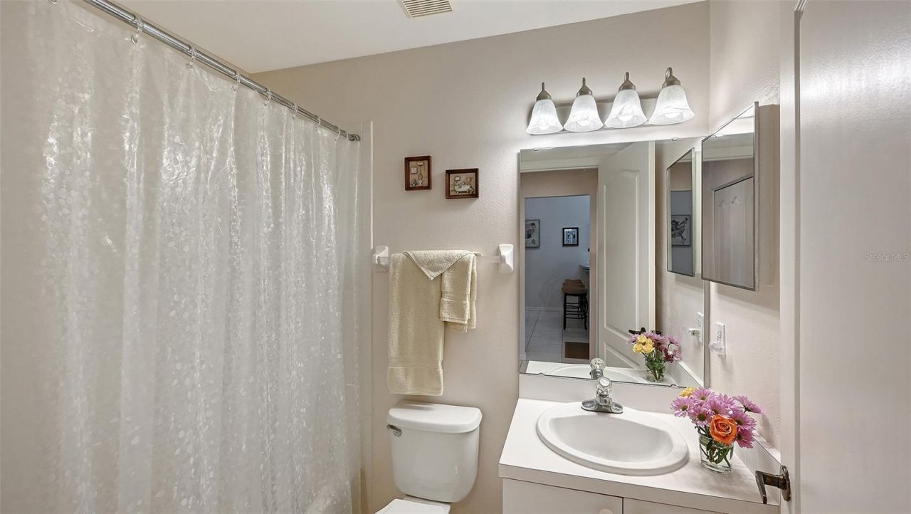 4655 Tower Hill Lane, Unit 2422, Sarasota, FL 34238 Photo
