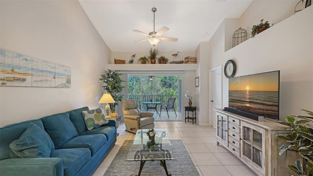 4655 Tower Hill Lane, Unit 2422, Sarasota, FL 34238 Photo