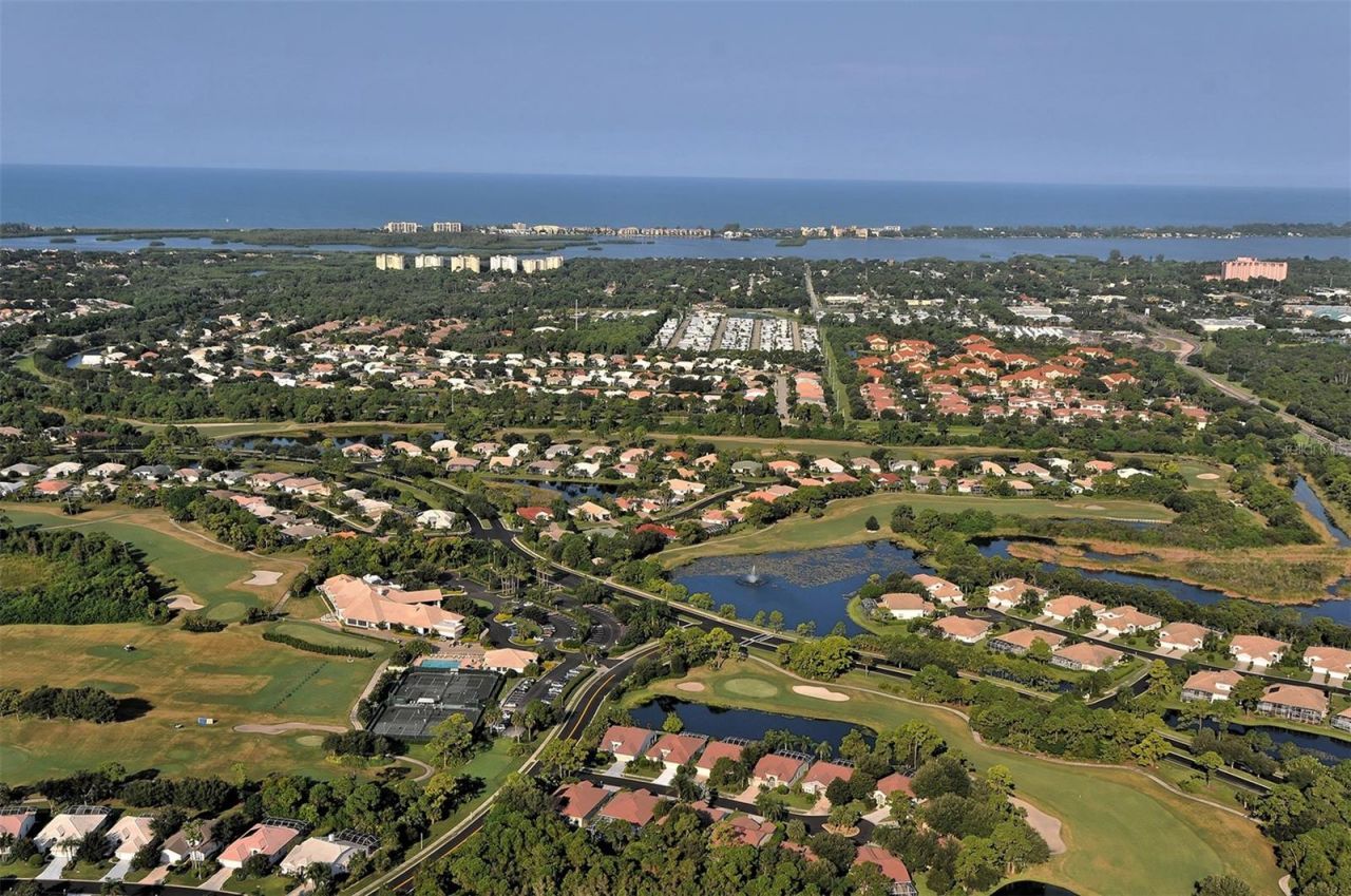 4655 Tower Hill Lane, Unit 2422, Sarasota, FL 34238 Photo