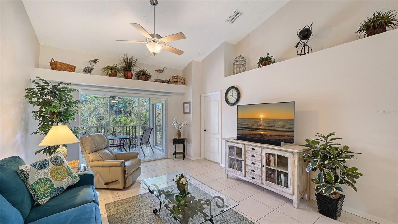 4655 Tower Hill Lane, Unit 2422, Sarasota, FL 34238 Photo
