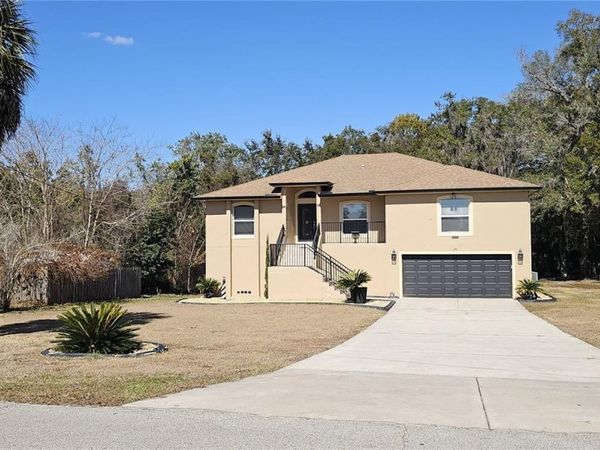 690 W LISBON PARKWAY, DELAND, FL 32720