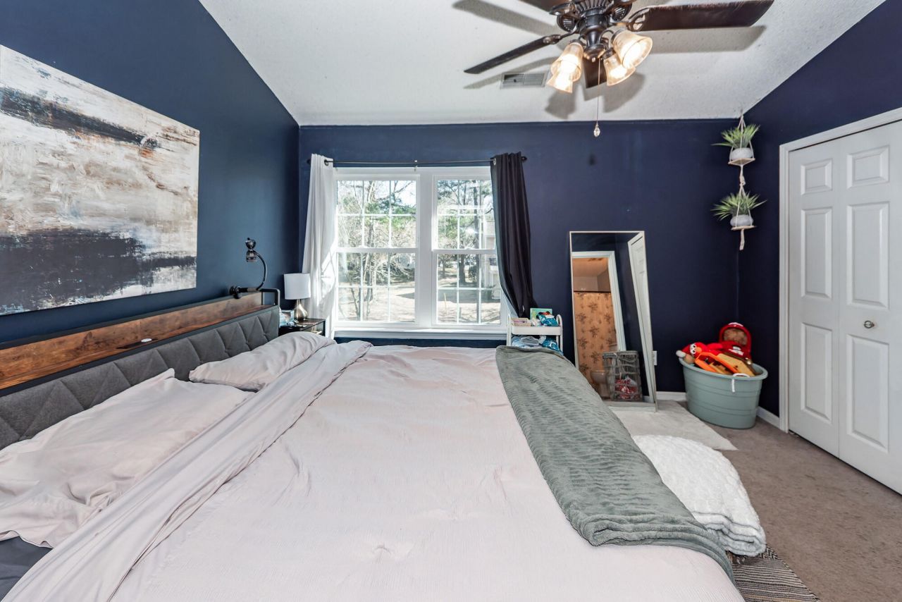 8097 Shadow Oak Drive Photo 26