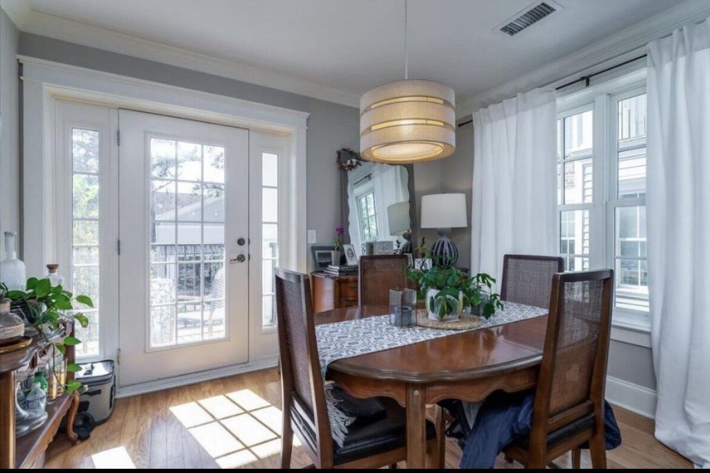 700 S Shelmore Boulevard Photo 21