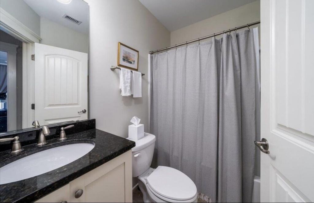 700 S Shelmore Boulevard Photo 36