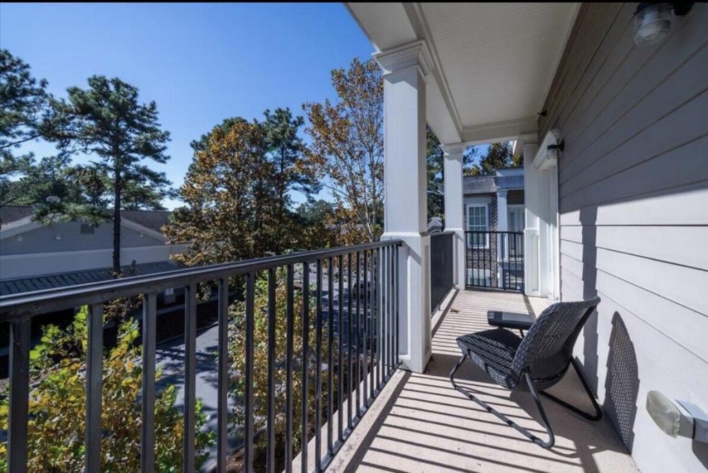 700 S Shelmore Boulevard Photo 41