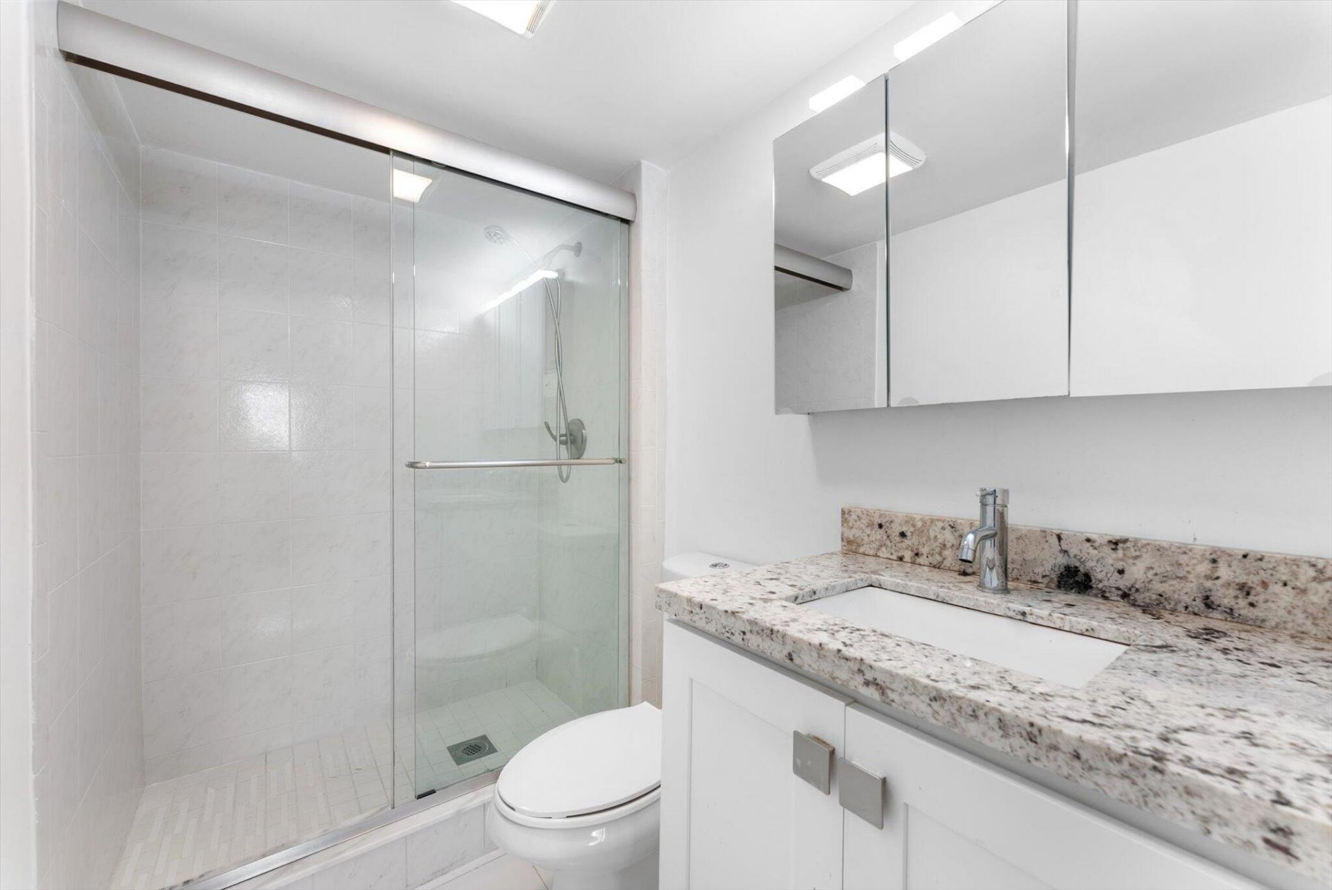 501 Blue Heron Drive, Unit 221-a, Hallandale Beach, FL 33009 Photo