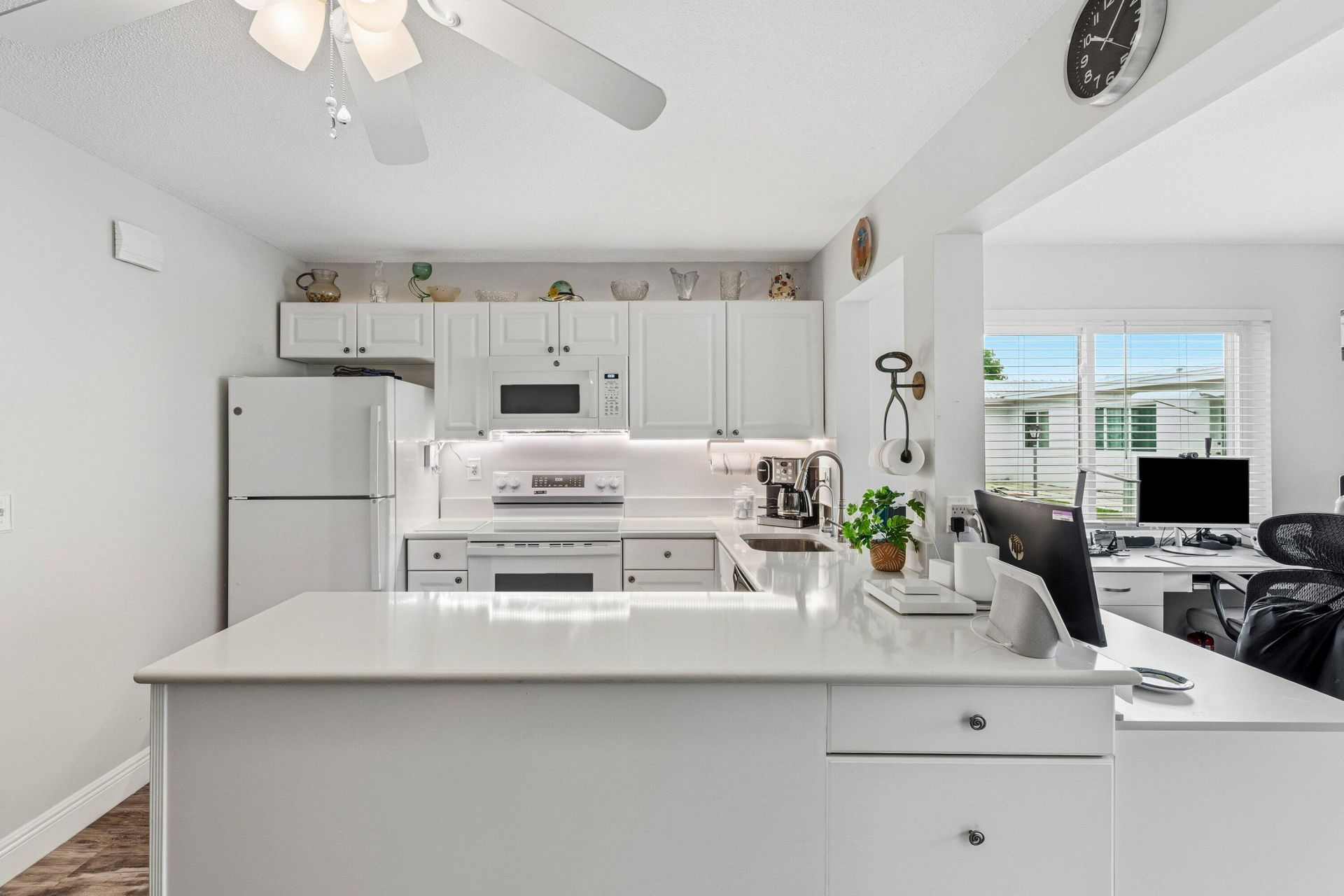 527 SW 16th Street, Boynton Beach, FL 33426 Photo