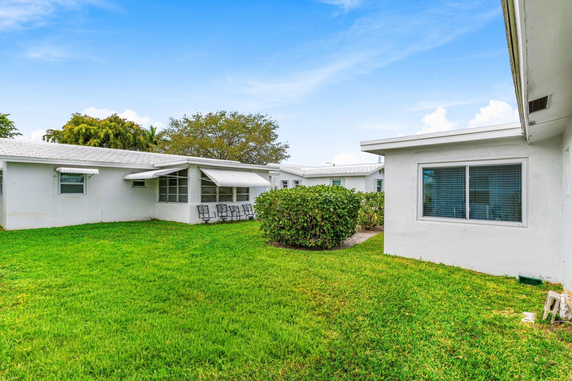 527 SW 16th Street, Boynton Beach, FL 33426 Photo