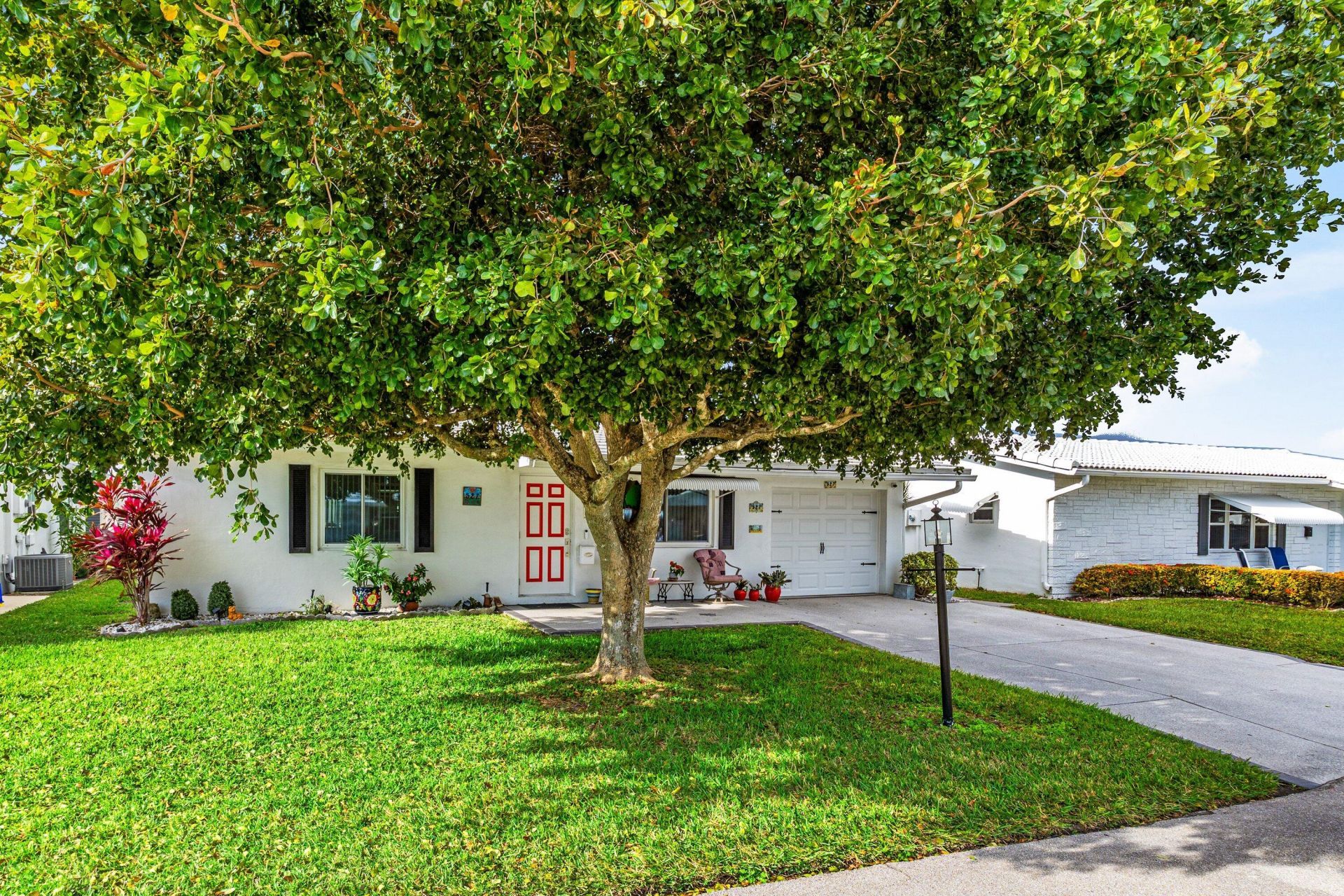 527 SW 16th Street, Boynton Beach, FL 33426 Photo